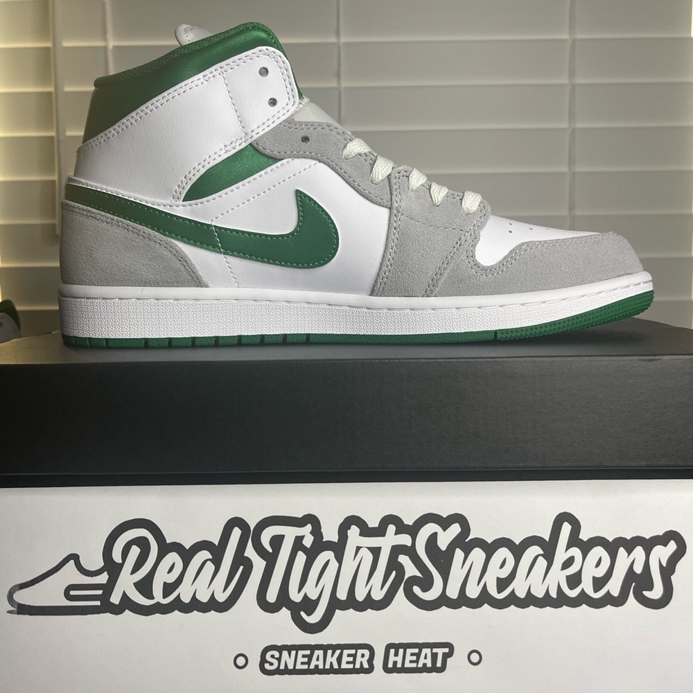 Nike Air Jordan 1 Mid SE “Gray Green” (DEADSTOCK✅) Size 10 - Picture 2 of 12